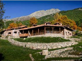 Centro de Turismo Rural Abejaruco, Cuevas del Valle (vila)